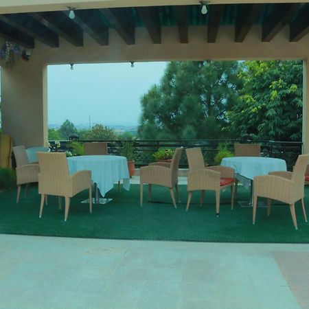Safari Club 1 Hotell Rawalpindi Eksteriør bilde