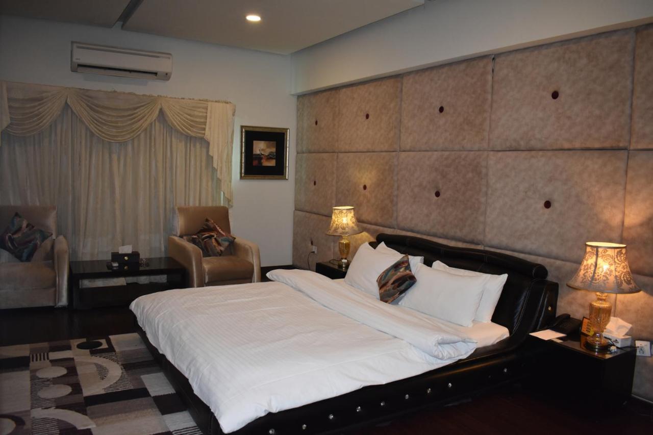 Safari Club 1 Hotell Rawalpindi Eksteriør bilde