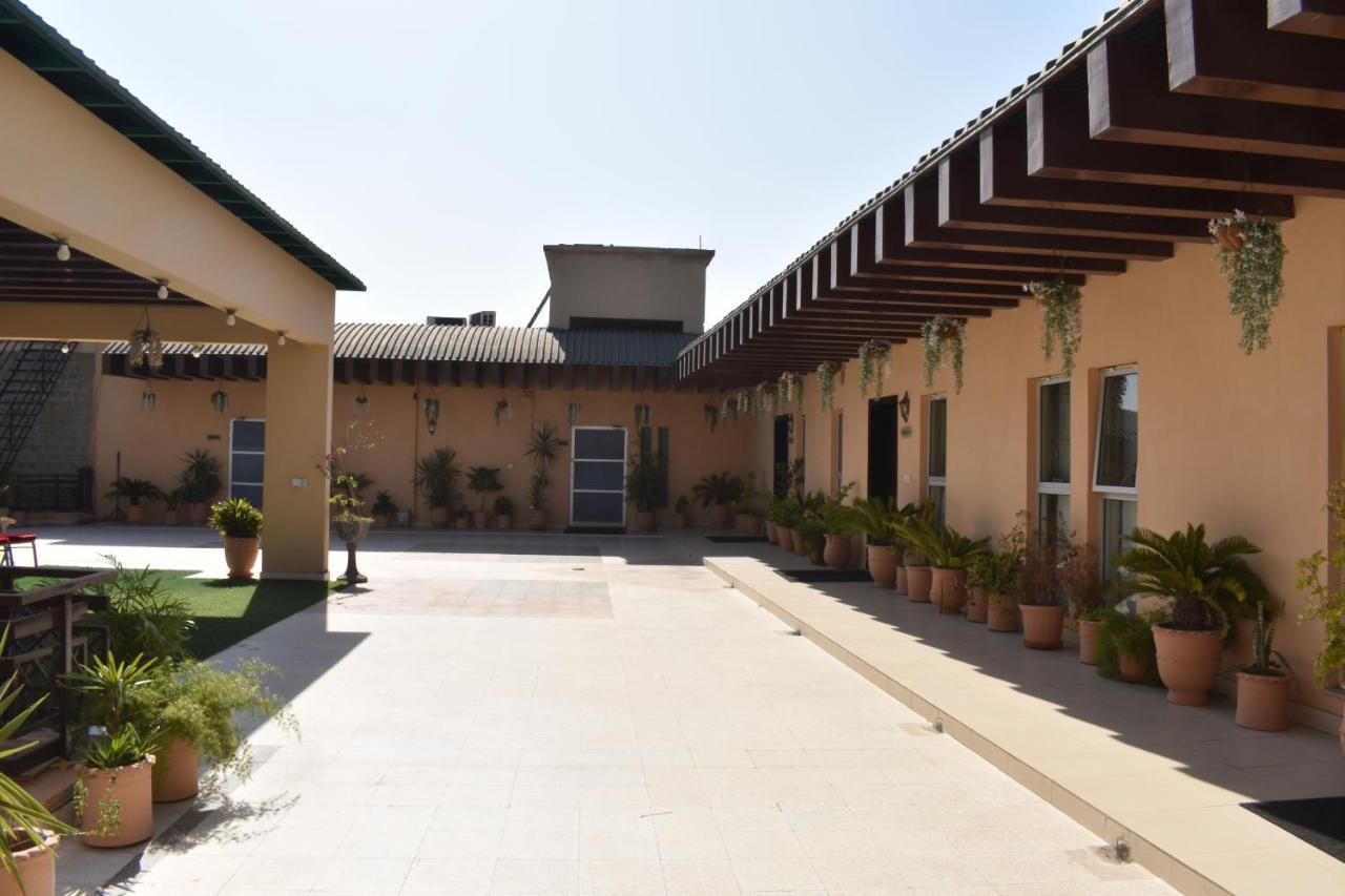 Safari Club 1 Hotell Rawalpindi Eksteriør bilde