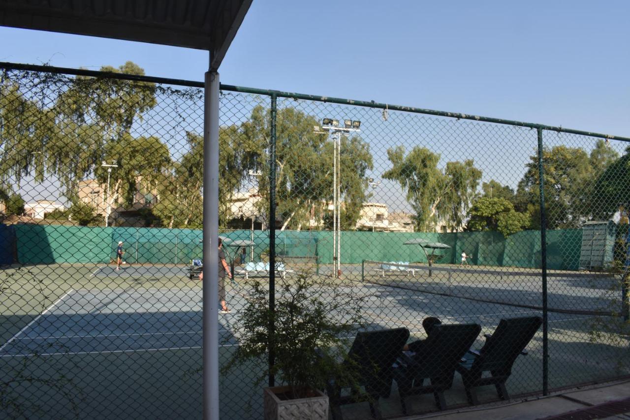 Safari Club 1 Hotell Rawalpindi Eksteriør bilde