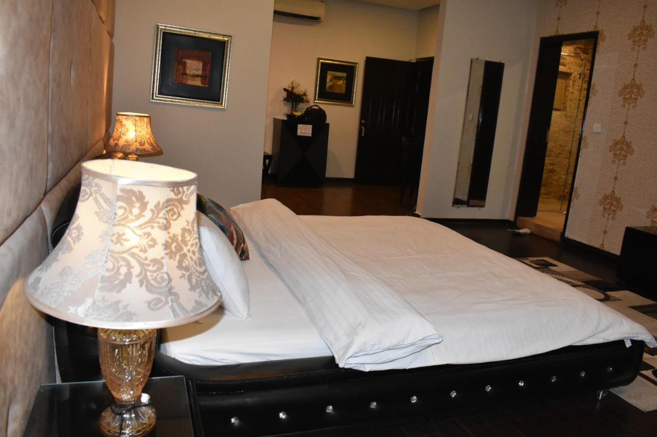 Safari Club 1 Hotell Rawalpindi Eksteriør bilde