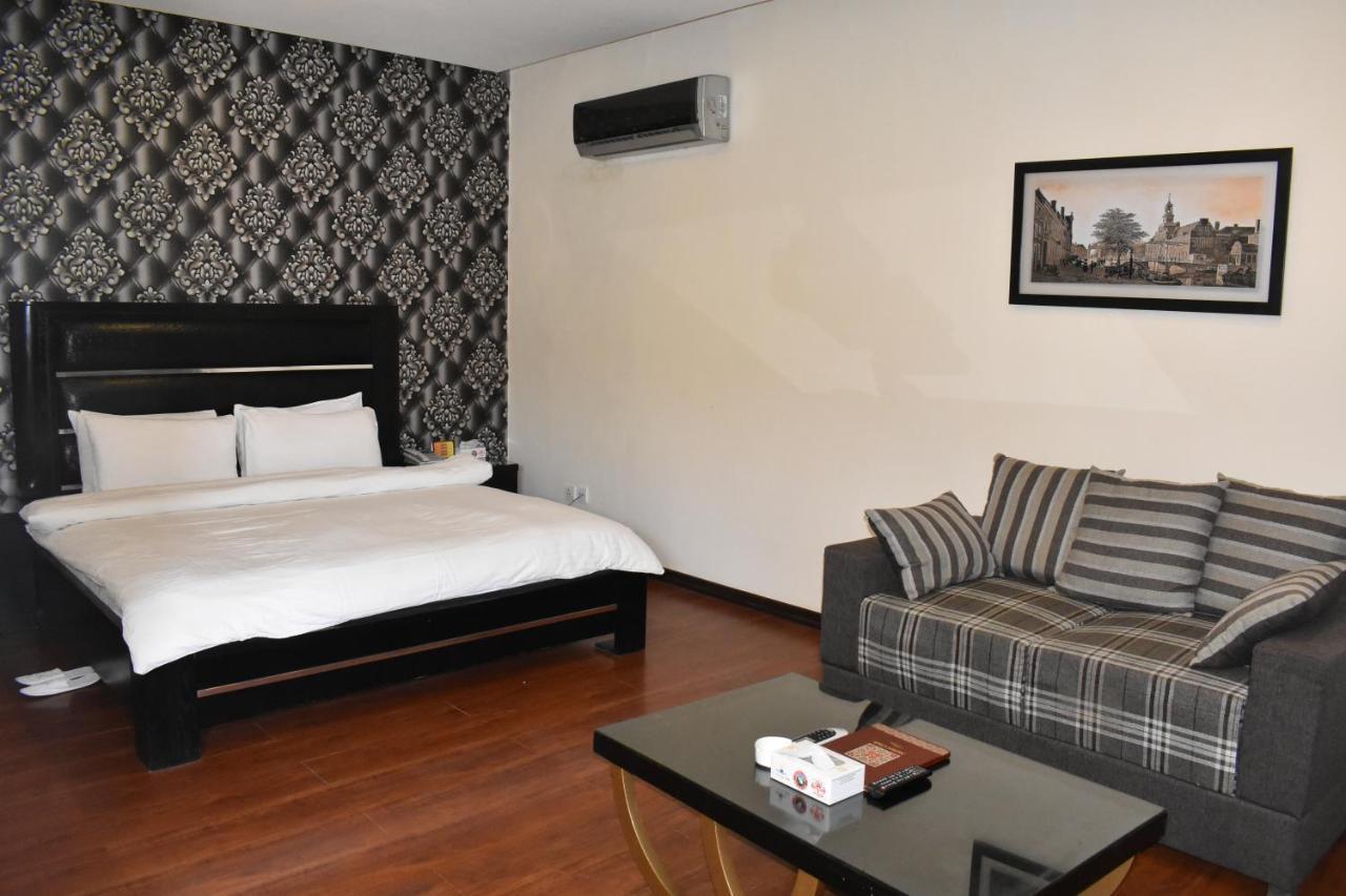 Safari Club 1 Hotell Rawalpindi Eksteriør bilde