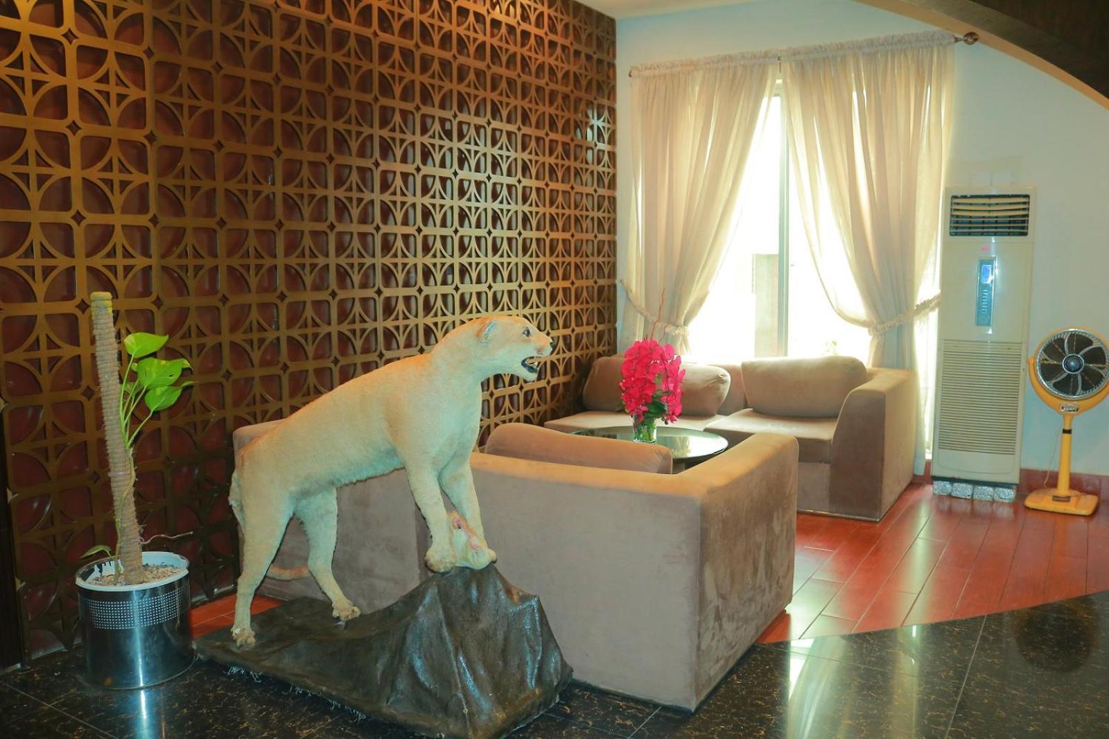 Safari Club 1 Hotell Rawalpindi Eksteriør bilde