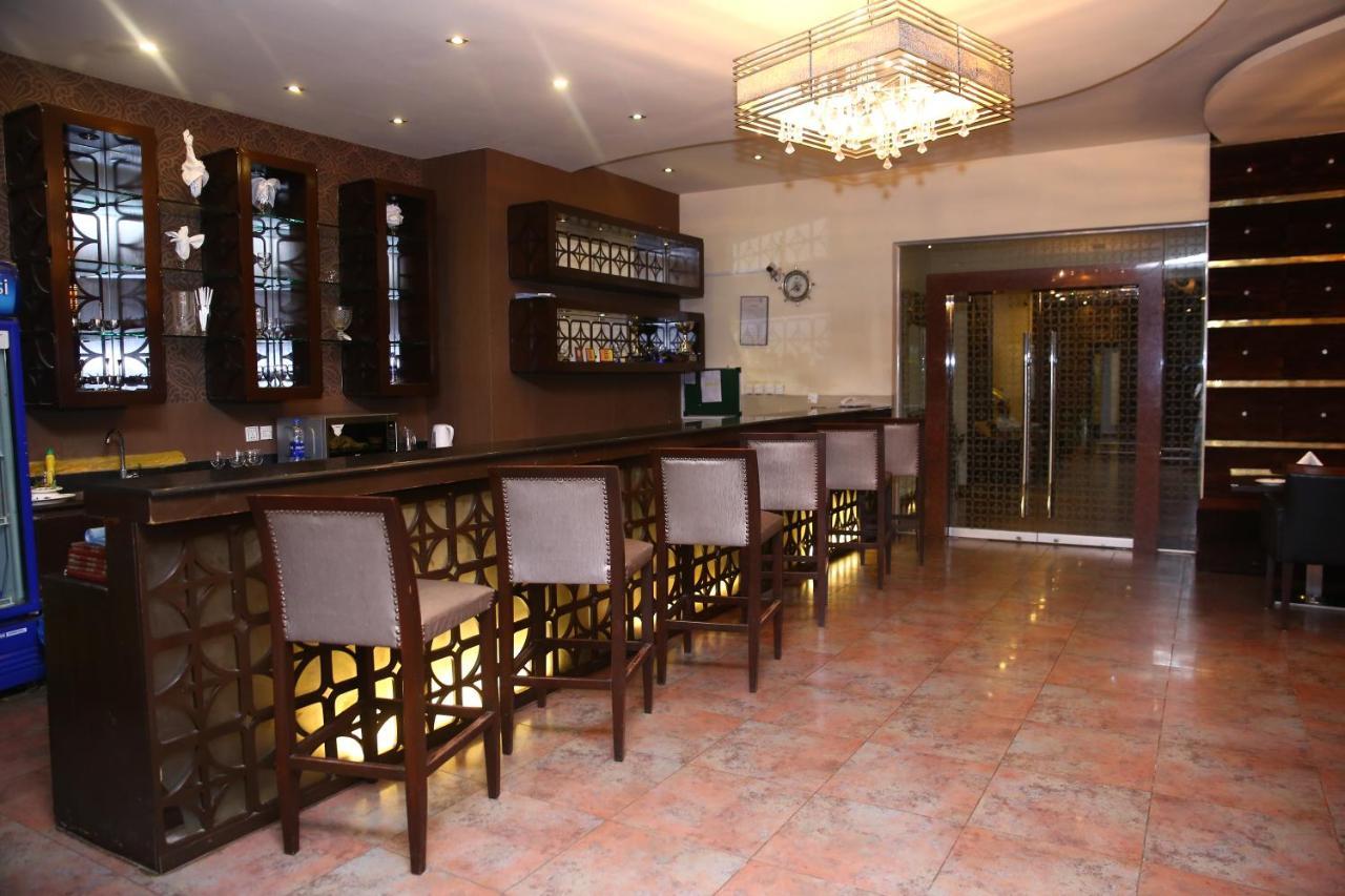 Safari Club 1 Hotell Rawalpindi Eksteriør bilde
